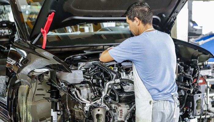Foto: Roberto Dziura Jr/AEN Com indústria como motor, Paraná tem 26,1 mil vagas nas Agências do Trabalhador